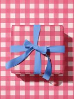 Бумага упаковочная "Клетка розовая" (67х100 см)