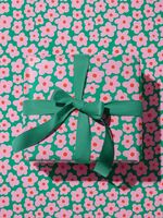 Бумага упаковочная "Цветочки" (67х100 см)