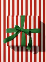 Бумага упаковочная "Полоска белая" (67х100 см)