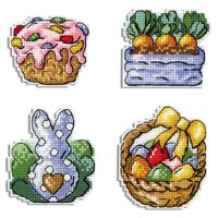 Набор для вышивания на пластиковой канве "Кролик и морковки. Магниты" (70х80 мм)