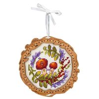 Набор для вышивания на деревянной основе "Миниатюра. Грибной домик" (110х110 мм)