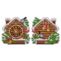 Набор для вышивания на пластиковой канве "Ёлочная игрушка. Новогодние часы" (87х90 мм)