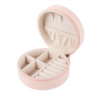 Шкатулка для украшений (10х10х5 см)